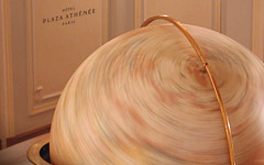 World Globes Plaza Athénée